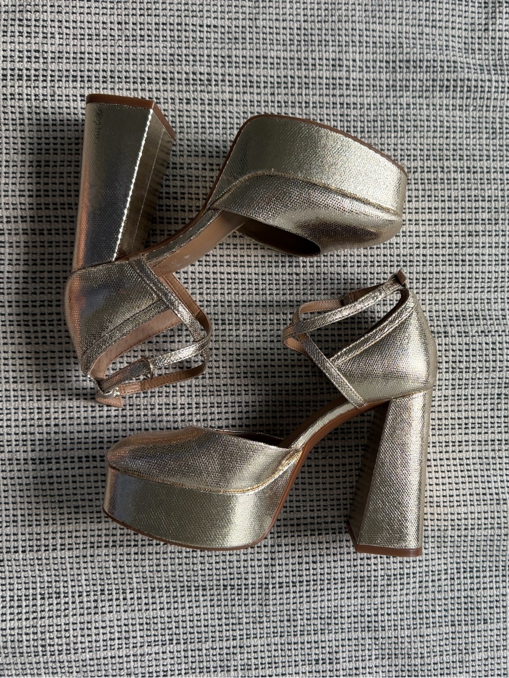 Chelsea & Violet Platform Chunky Heels in Metallic Gold